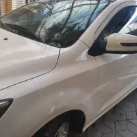 شاهین ۴۰۲ با سانروف