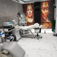 کلیه خدمات پوست و لاغری   در مرکز زیبایی