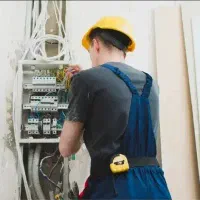 برقکار. ترکیب  دقت ، ریاضی ، هنر  ، نور