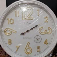ساعت دیواری بزرگ سفید صدفی