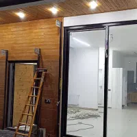 نرده شیشه‌ای فلاور باکس
