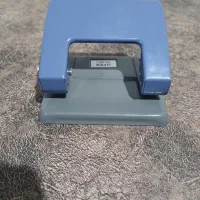 سوراخ کن کاغذ