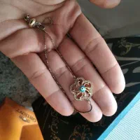 یه دستبند دخترانه