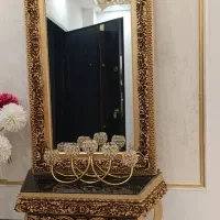 گنجه و اینه کنسول طلایی