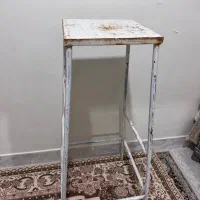 چهارپایه‌ آهنی|صندلی و نیمکت|قم, حنیف نژاد|دیوار