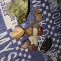 سنگ درمان گوهرنایاب