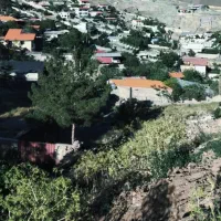 1150متر زمین/مجاورت فاز 11/شرق لواسان