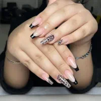کاشت ناخن با قالب فقط فقط 300