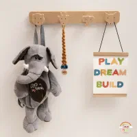 آویز چوبی اتاق کودک