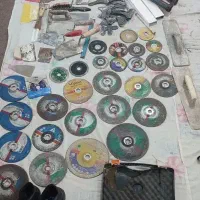 مقداری لوازم بنایی