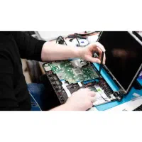 استخدام تعمیرکار یا کارآموز لپ تاپ