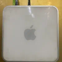 یک عدد مینی کامپیوتر اپل