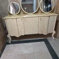 کنسول و ۳ عدد آینه