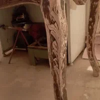 میز چوبی مربع سالم و خیلی محکم