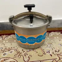 زودپز|ظروف پخت‌وپز|رشت, کوی حسینی|دیوار