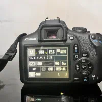 دوربین Canon EOS 2000D تمیز و سالم
