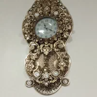 ساعت دیواری‌