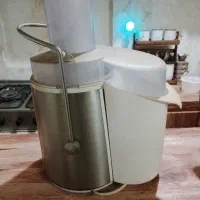 چرخ گوشت و آبمیوه گیر