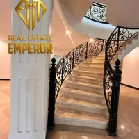 ۵۵۰ متر/ تریبلکس/ استخر و جکوزی/روف گاردن