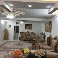 یک ست مبل ده نفره چوب دست دوم