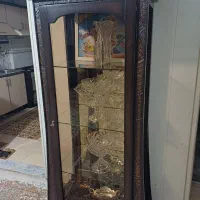 ویترین دو متری چهار طبقه