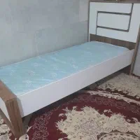 ۲۰ عدد تخت با تشک و بدون تشک
