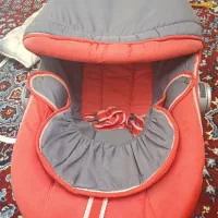 کریر و کالسکه قرمز طوسی