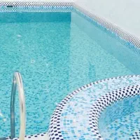آموزش شنا توسط مربی رسمی فدراسیون