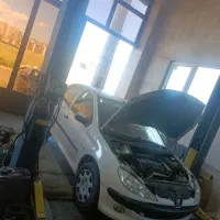 قطعات استوک خودرو و ساختمانی واداری