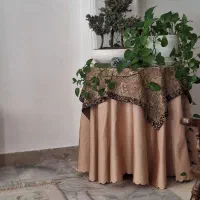 میز گرد پایه دار
