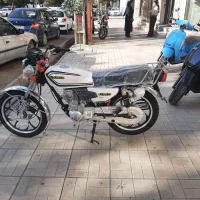 موتور ۲۰۰ کبیر خشک نمایندگی معاوضه با کلیک هم دارم