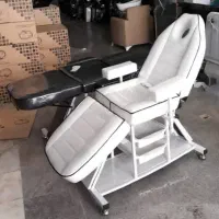 تخت مژه و فیشیال