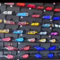 نیروی کار آقا و خانم جهت مونتاژ چراغ اتومبیل