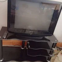 تلوزیون و میز تلوزیون