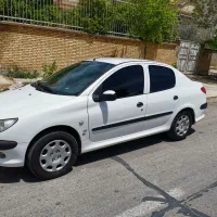 206 صندوقدار V8 فابریک
