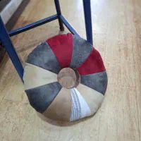 بالشت گرد|رختخواب، بالش، پتو|قم, وادی السلام|دیوار