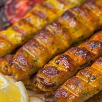 کباب کوبیده گوسفندی و مرغی درجه یک