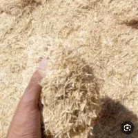 کاه گندم به مقدار یک‌ونیم تن