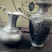 گلدون قدیمی لوگزامبورگی و گلدون مسی چکشی