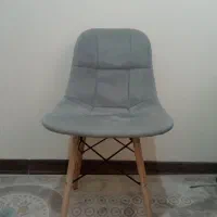 صندلی  پارچه‌ای پایه چوبی، سالم