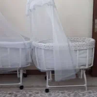 گهواره پردیس با تشک و پشه بند سالم