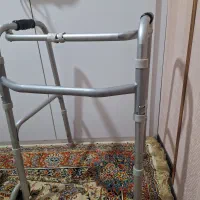 واکر چرخ دار کاملا نو
