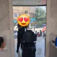 آینه سالن آرایشگاه