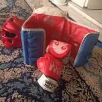 هوگو کلاه و دستکش کاراته سبک نیوفول کنتاکت