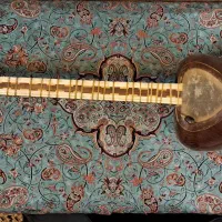 ساز تار|سازهای سنتی|قم, منبع آب|دیوار