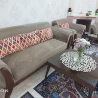 دو دست مبل راحتی  سالم
