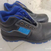 کفش ایمنی 42لباس کار