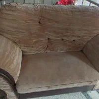 مبل هفت نره  و تلویزیون ۴۲ اینچ و یه عدد فرش۶ متری