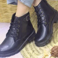 کفش نیم بوت