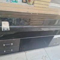 میز تلویزیون شیشه ای سالم نو